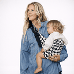 Toddler sling carrier, side view — NAEVII
