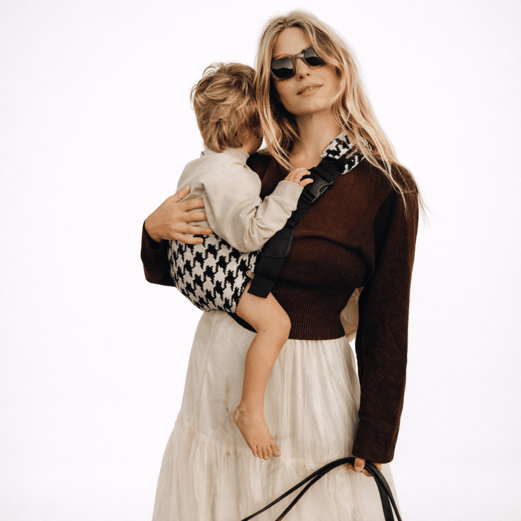 Toddler sling carrier worn on the hip — NAEVII