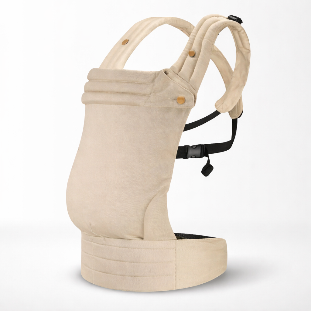 Soft baby carrier folded flat — NAEVII